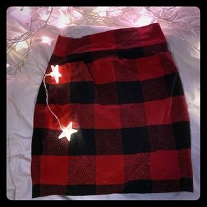 Plaid red and black body con mini skirt